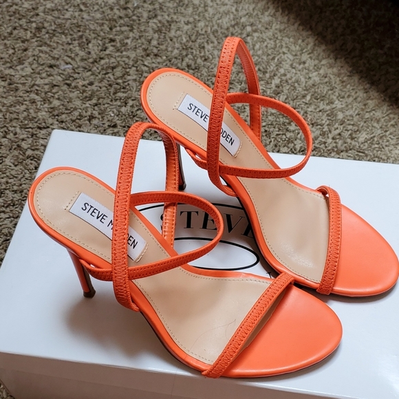 Shoes - Picture 1 of 2